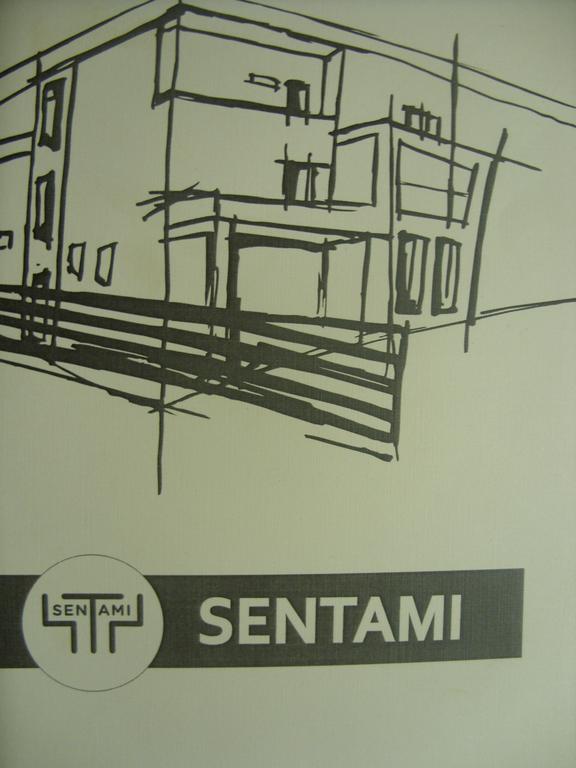 Sentami Hotel Жилина Екстериор снимка